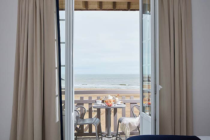 Vue sur mer depuis une chambre de l'hôtel Flaubert.